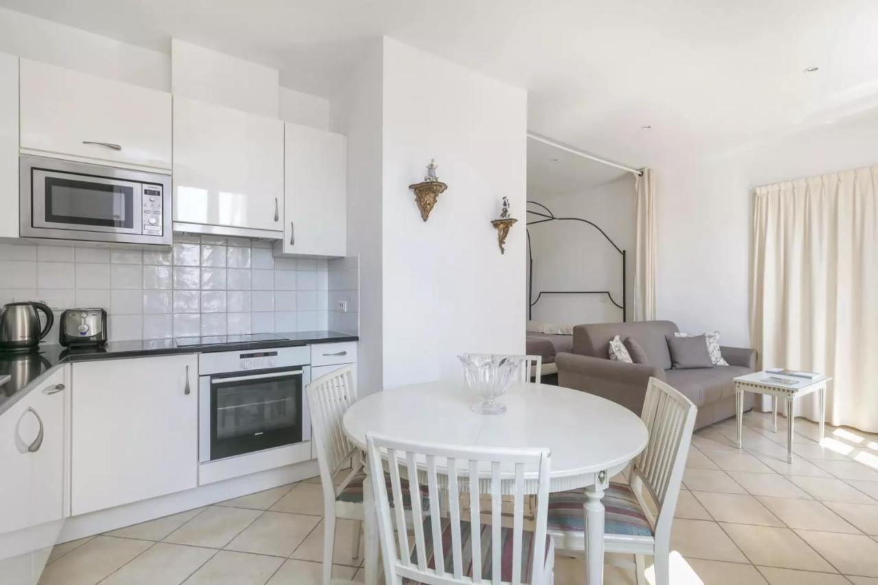 La Terrasse De Mademoiselle Apartment Versailles Exterior photo